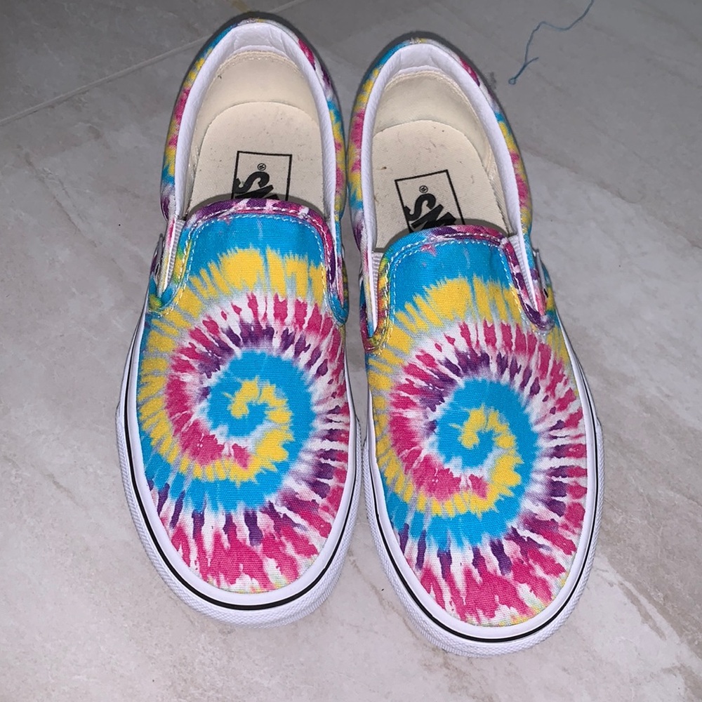 Vans tie dye  like new!